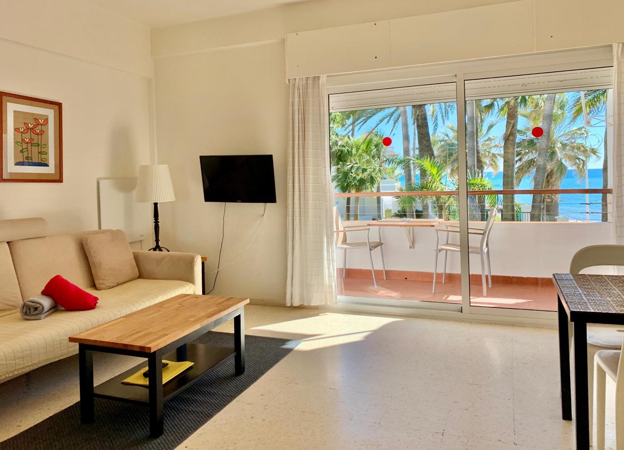 Apartamentos Playa Torrecilla Nerja Eksteriør billede