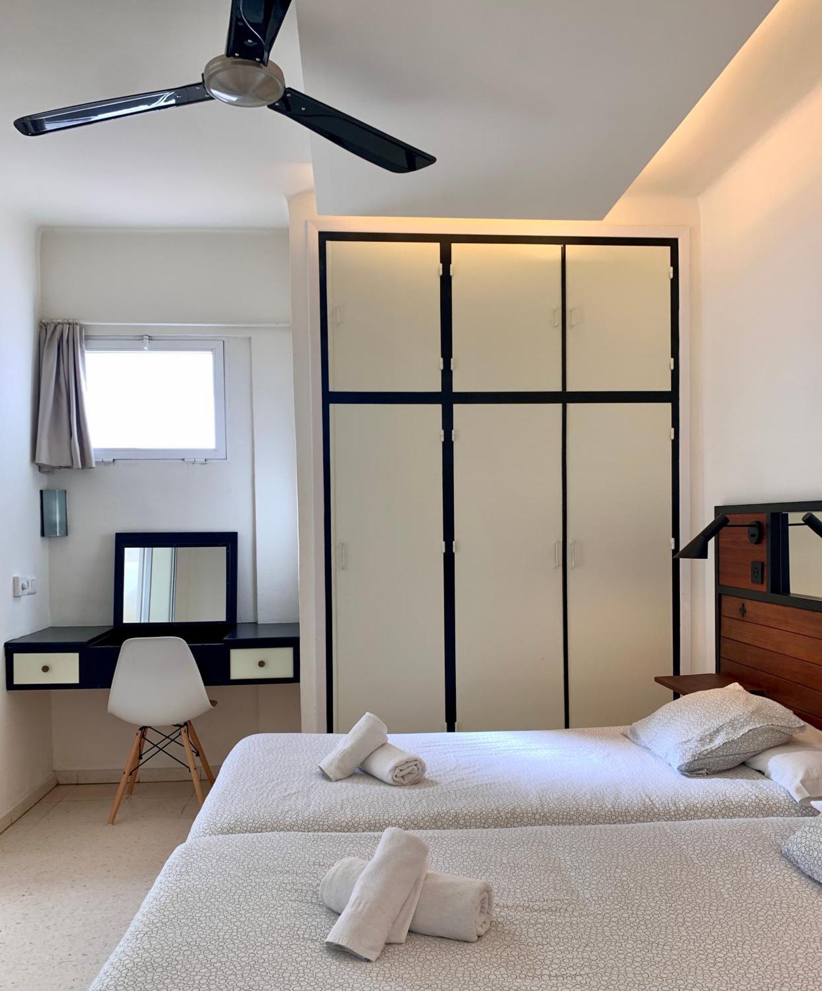 Apartamentos Playa Torrecilla Nerja Eksteriør billede