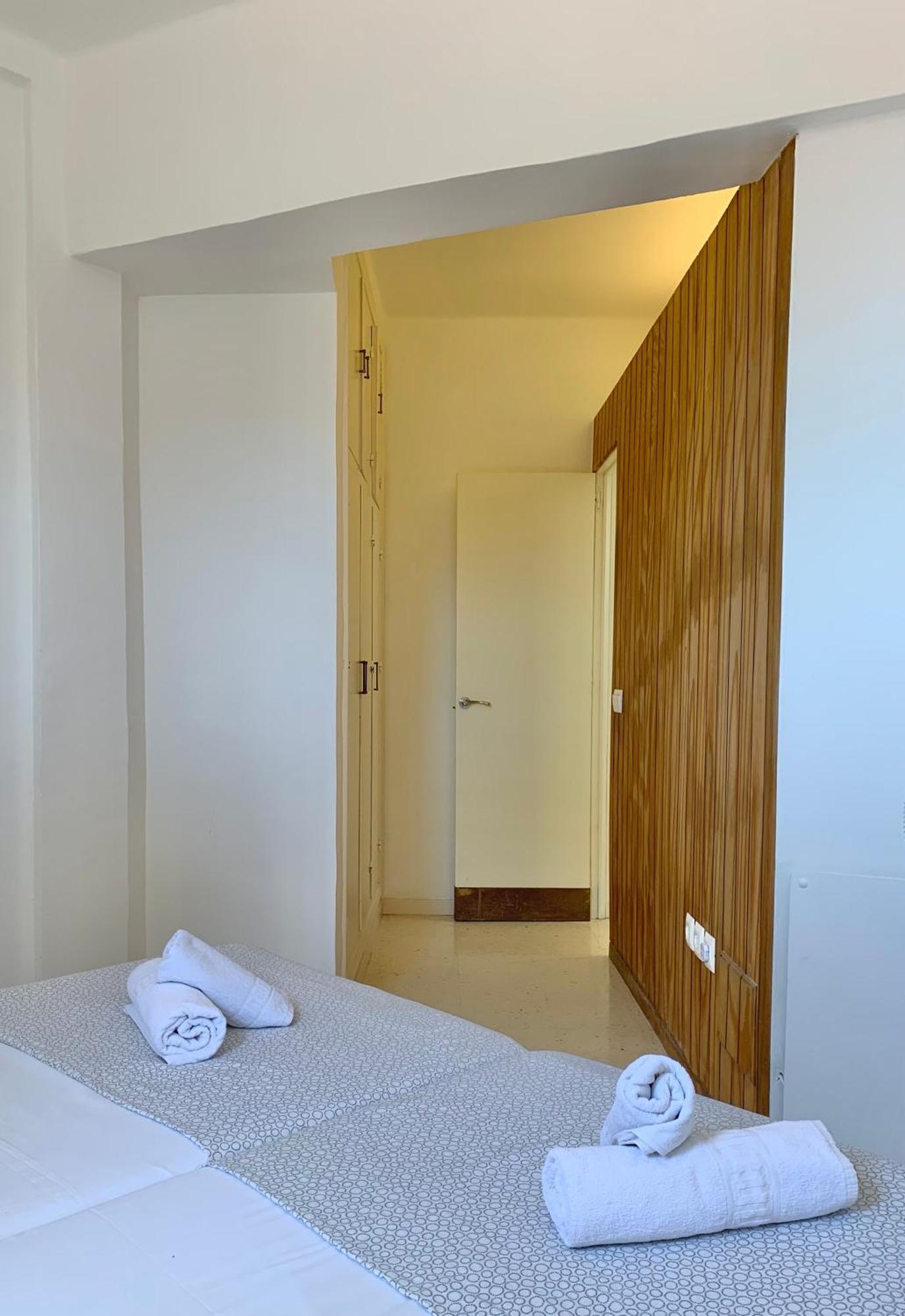 Apartamentos Playa Torrecilla Nerja Værelse billede