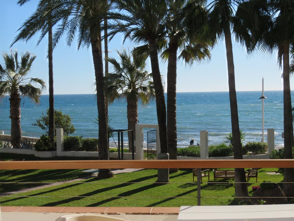 Apartamentos Playa Torrecilla Nerja Eksteriør billede
