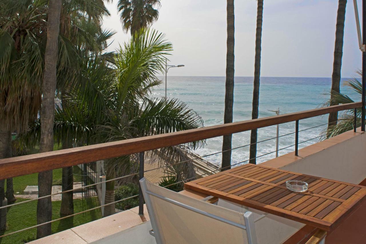 Apartamentos Playa Torrecilla Nerja Eksteriør billede
