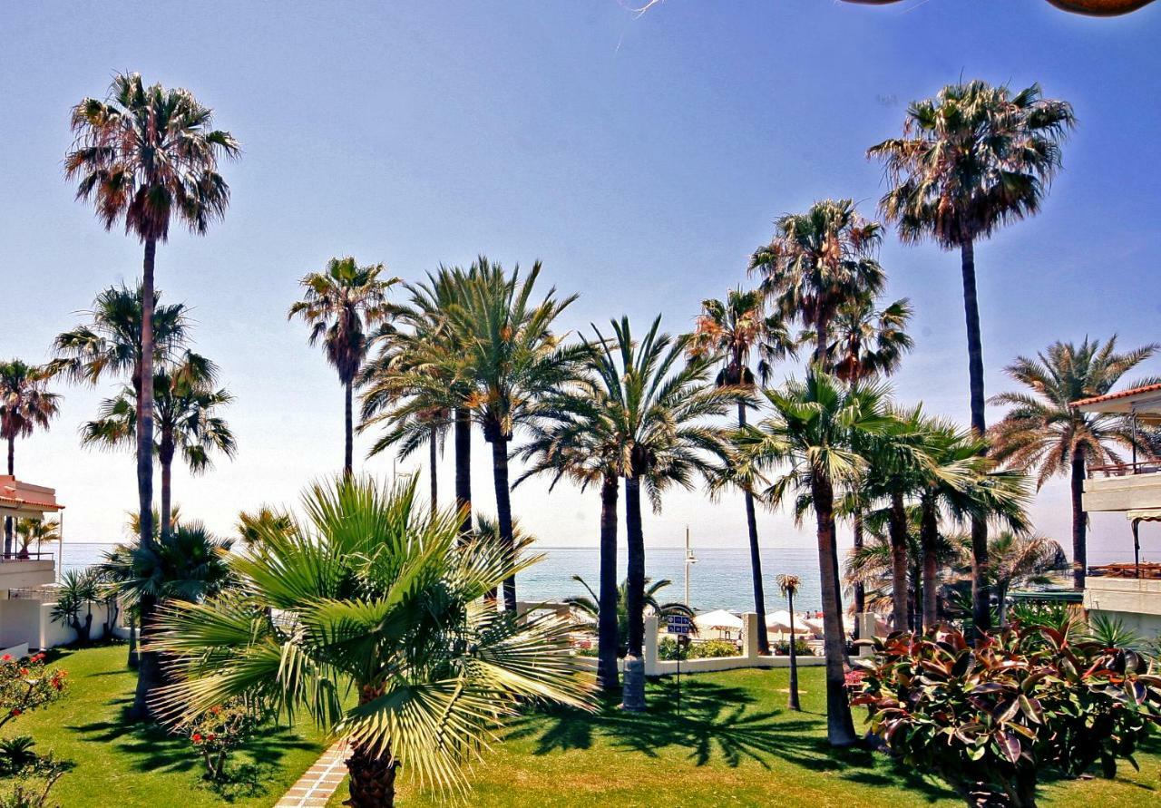 Apartamentos Playa Torrecilla Nerja Eksteriør billede