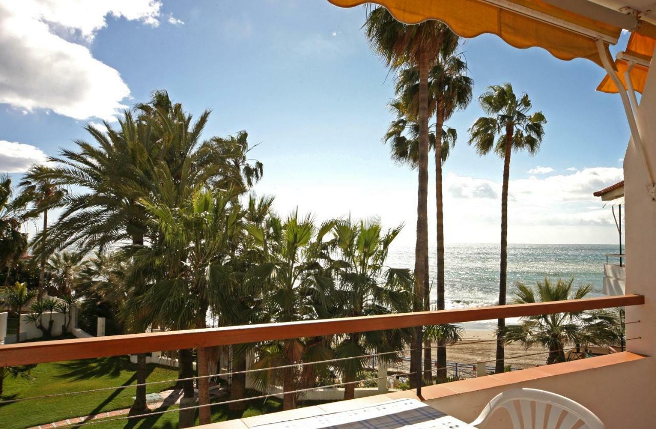 Apartamentos Playa Torrecilla Nerja Eksteriør billede