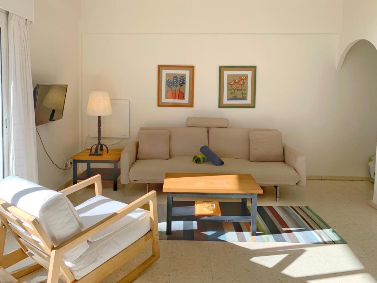 Apartamentos Playa Torrecilla Nerja Eksteriør billede